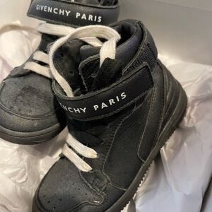 Givenchy kids sneaker